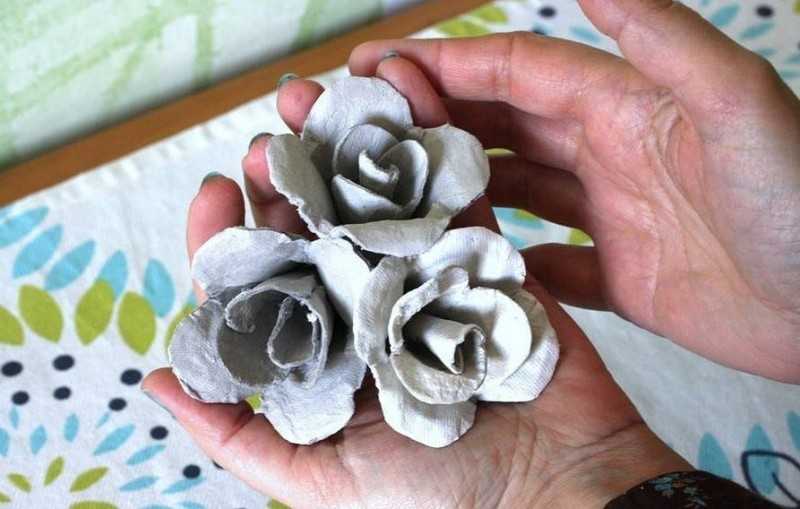 Мастер-класс материалы и инструменты флористика искусственная моделирование конструирование розы из яичных упаковок материал бросовый