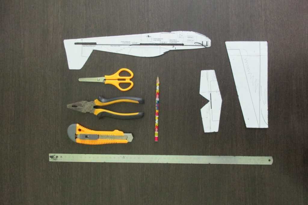 Как сделать самолет из бумаги - схемы самолетиков своими руками, которые далеко и высоко летают