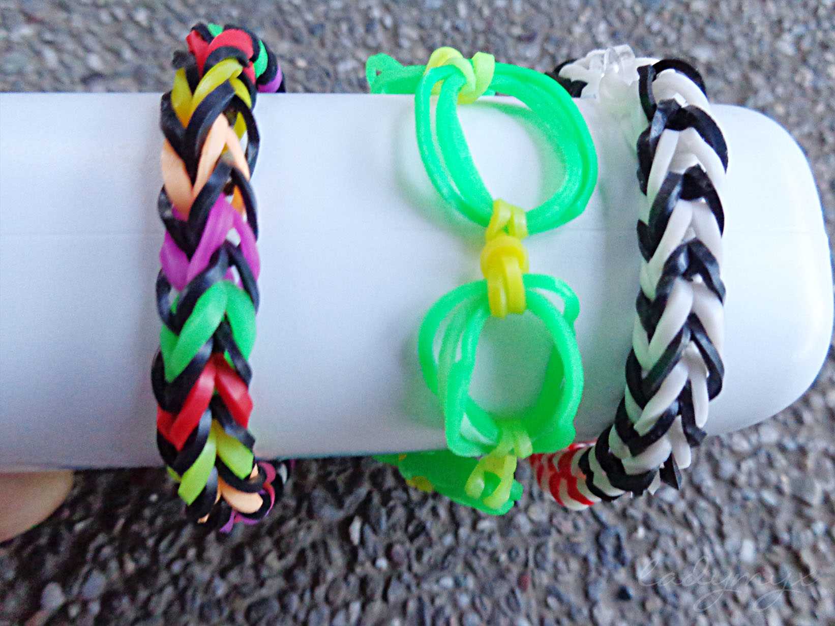 Схемы плетения браслетов из резинок: как сделать своими руками простое и оригинальное украшение?