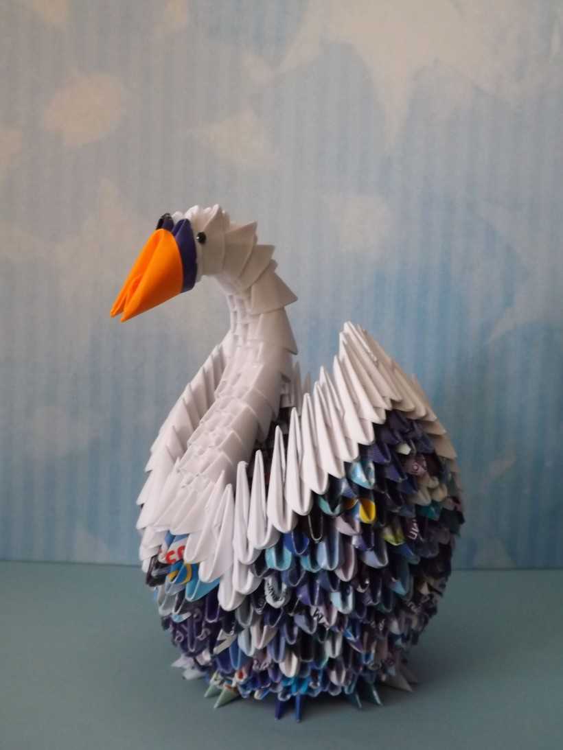 Оригами из бумаги лебедь: простая схема и модульная, пошаговая сборка и видео