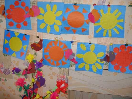Раскраска солнышко для детей с улыбкой и лучиками и без, облаками. распечатать для рисование с ребенком