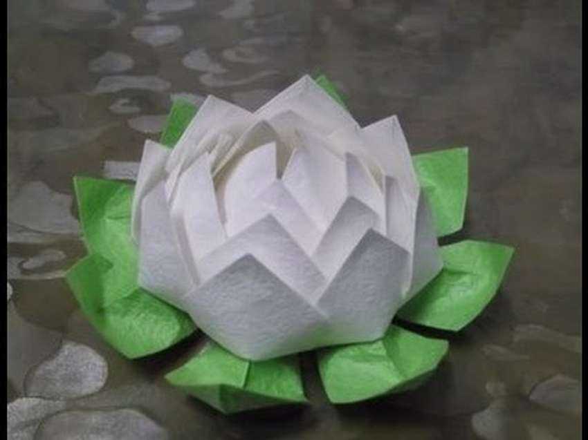 Мастер класс по изготовлению оригами цветок лотоса  Для изготовления оригами цветок лотоса потребуется 12 прямоугольников бумаги и нитки под цвет бумаги Размер