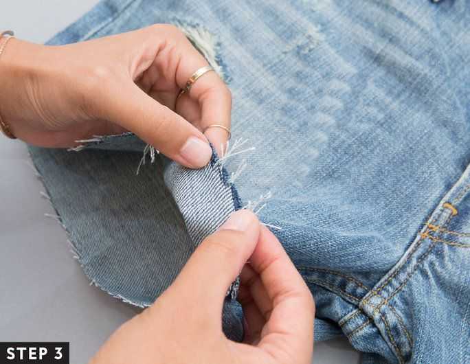 Как обрезать джинсы внизу с бахромой