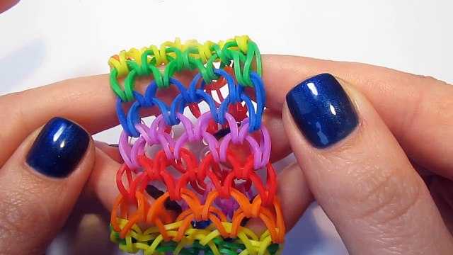 Плетение из резинок на рогатке — как плести браслеты из резинок, фигурку, кошку (фото/видео инструкция)