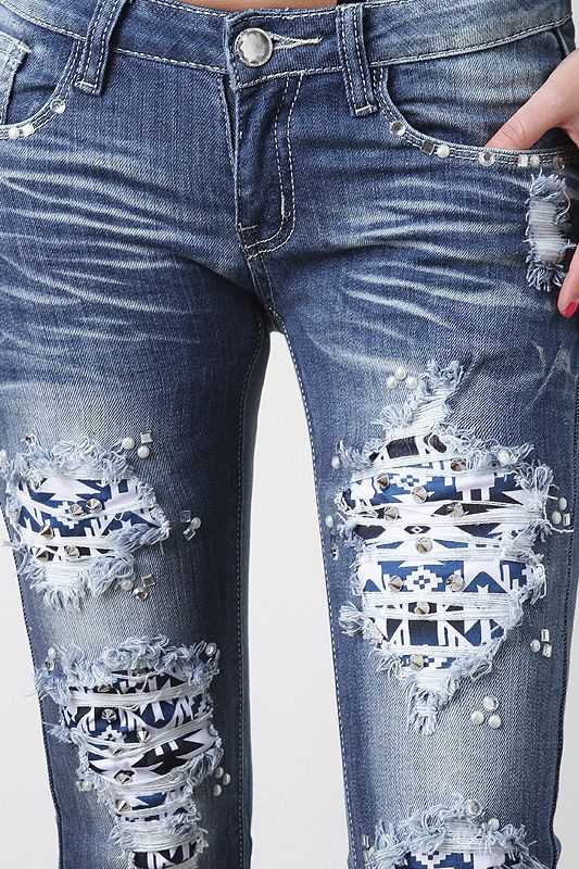 Как зашить джинсы на коленке вручную и на машинке
