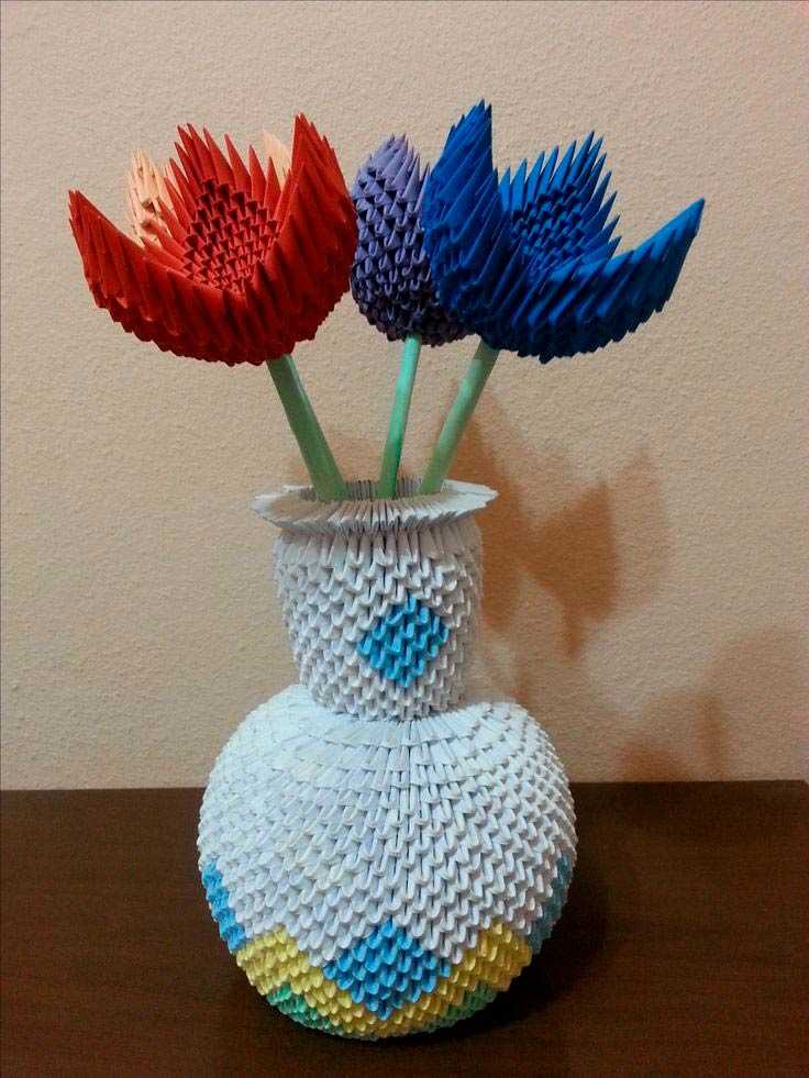 Урок по формированию вазы техникой модульного оригами, фото.