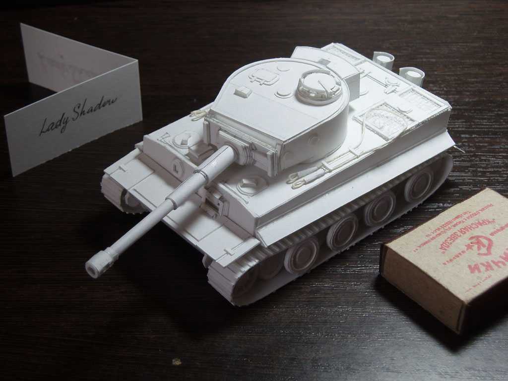 Кв 1 из бумаги. Танк из бумаги. Макет танка. Модель танка из картона. Бумажные макеты танков.