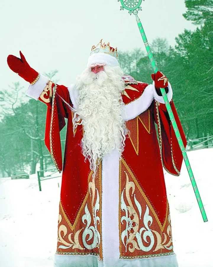 Большая подборка схем новогодних дед морозов и санта клаусов