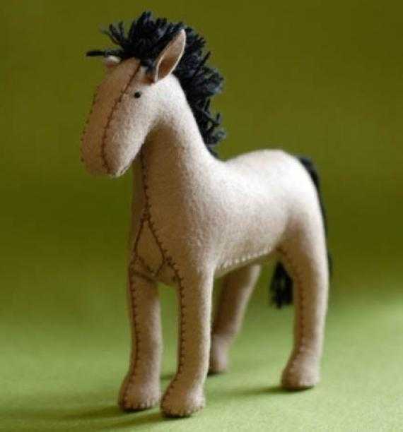 Солнечный конь, значение оберега и мастер класс по созданию куклы.