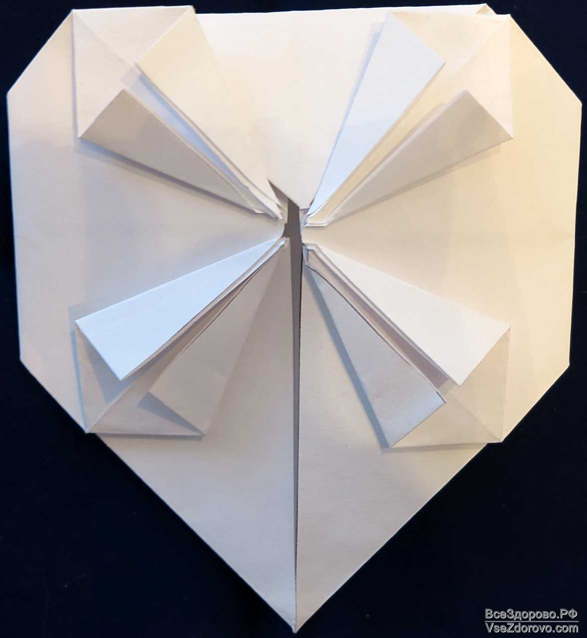 Коробочка с сюрпризом в технике оригами